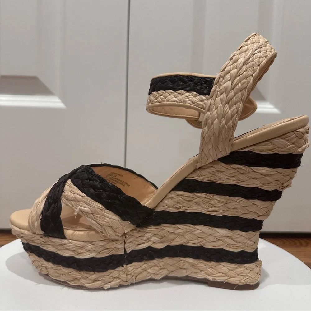 Alice + Olivia Rafia Woven 1” Platform Black Tan Straw Summer Wedge Sandal Size9